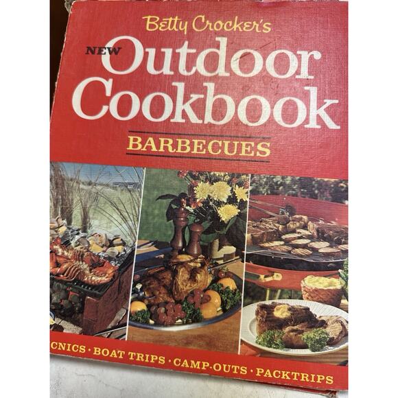 Vintage Betty Crocker Spiral Cookbook lot - Picture 6 of 10